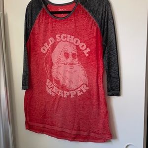 🌿3/$20: Zoe + Liv Christmas Tee